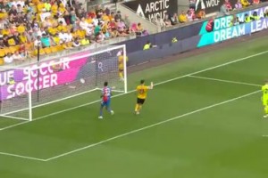 强大华丽的进攻创造者！埃泽英超的精彩时刻！