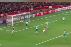 美丽足球！枪手行云流水的攻势！即使梦三巴萨也无力招架！