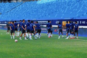 申花比赛前瞻：吴曦或缺阵，特谢拉解禁复出或重回首发