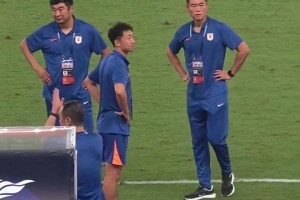 泰山队两大传奇中锋同框！宿茂臻担任副总经理，韩鹏暂掌泰山帅印