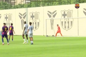 邝兆镭面对巴萨b队丝毫不怵，巴萨队里甚至还有一线队的福特！