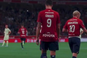 越老越妖！近距离欣赏吉鲁在法甲赛场的绝杀进球