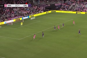 锁定胜局！特拉斯科&苏亚雷斯撞墙配合，前突入禁区破门