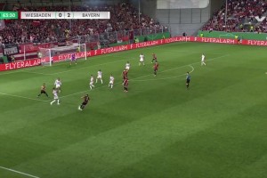 拜仁被扳一球！韦恩球员后点包抄铲射破门，拜仁2-1韦恩