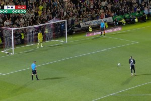 【点球大战】库尼亚、姆伯莫失点，曼联点球11-12格林斯比出局