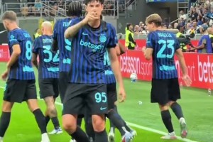 身临其境！国米官推实拍：巴斯托尼助蓝黑军团打开赛季进球账户