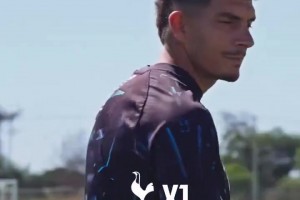 看热闹不嫌事大！看看那不勒斯球员们欧冠都想抽到谁！