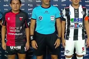 裁判：别以为我没记住你啊！诙谐一刻：球员穿裆裁判！