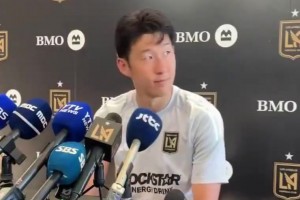 笑嘻了！内心：这什么口音…当孙兴慜听到记者叫他“孙兴慜”！