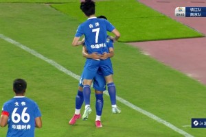 Siu！苏超南京队球员进球后做出C罗标志性庆祝动作！