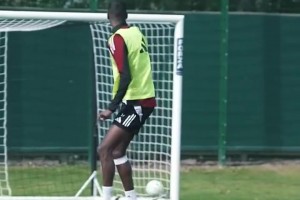 给红军球迷看爽了！利物浦夏窗豪掷近5亿，维尔茨伊萨克两破记录