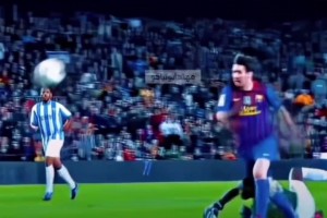 这反应真的太快了！慢动作看巅峰梅西挑球过掉出击的门将！