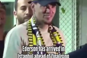 恍如隔世！埃德森抵达伊斯坦布尔，阿坎吉抵达米兰！球队功勋！