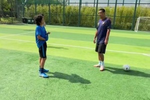 徐亮这脚法是真猛，任意球轻松写意又带有下坠简直站桩第一人！