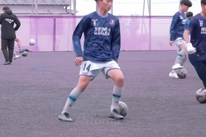 三苫熏批发市场！看一下日本高中青训训练有多强，这盘带教科书级