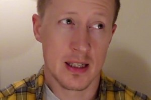 英国博主：国足U22场地是真菜地，拜合拉木和向余望不能齐上