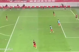 U22国足对阵东帝汶赛前传中射门训练，传的离谱射门射的也离谱