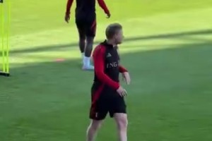 依然很开心啊！比利时训练碎片：德布劳内多库片段！