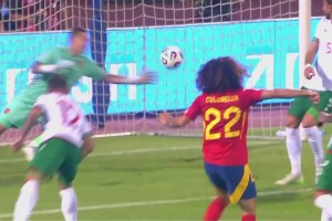 西班牙再下一城！保加利亚解围不远！库库雷利亚禁区内抽射破门！