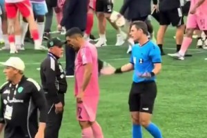 禁赛6场真不冤！苏亚雷斯先前怒喷+推搡+吐口水+击打对方主帅