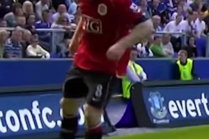 鲁尼：谁年轻踢球不想秀一秀！