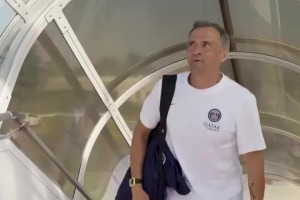 巴黎人麻了！登贝莱替补伤退，恩里克骑车锁骨骨折！