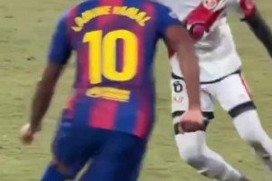 面对三人夹抢还能这么带？仿佛只有犯规才能阻挡亚马尔了！