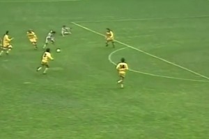 人仰马翻！巴乔连过数人戏耍拉齐奥整条防线破门！