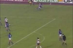 意大利最有气质的男人！马尔蒂尼精准铲球合集！