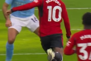 百步穿杨！拉什福德曼市德比大战狂轰世界波！