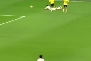 德甲超跑！欧冠经典：阿德耶米锁住登贝莱和阿什拉夫！