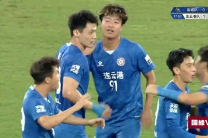 托马斯·穆勒式的进球！张骋门前推射建功，助连云港队先下一城！