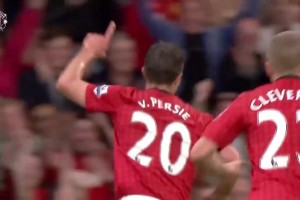 超级终结！范佩西曼联英超首球！不停球潇洒凌空斩破门！