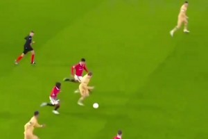 时间好快啊！曾经22岁的小伙子，也陪巴萨走完了最低谷的时刻！