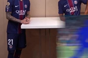 队友也有猜不出来的时候！巴黎小游戏：根据庆祝动作猜球员！