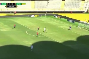 奥巴梅扬两个月前才为加蓬上演大四喜，如今却被踢出球队