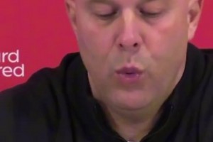 斯洛特赛后：有些小聪明稍微碰一下就倒了，裁判没能看穿还判犯规