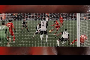 带刀右后卫！阿诺德利物浦时期的经典时刻混剪！犀利的任意球！