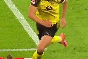 完美抢断！施洛特贝克：兄弟，我还不知道你想干什么吗？