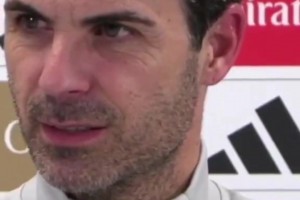 记者表示赖斯仨人年龄相近！阿尔特塔：难不成他们打娘胎就合得来