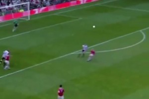 家有鲁小胖！一起来感受鲁尼当年这脚石破天惊的凌空抽射！