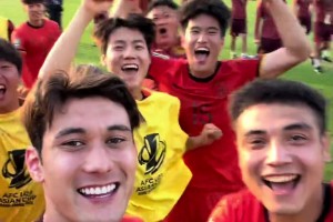 拜合拉木更新社媒：计划有变 继续加油 ！！