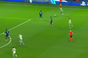 欧冠的转折点！巴黎让二追四逆转曼城，极限晋级附加赛！