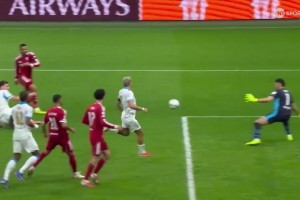 利物浦补时再进一球！索博精彩做球，加克波禁区内打远角破门！