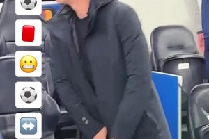 压力大啊！直拍：热刺对阵多特，弗兰克场边的反应！