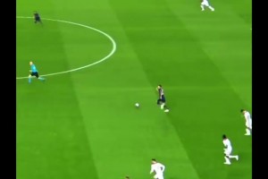 你不会想错过他巅峰期的比赛！内马尔无可挑剔的组织属性！