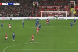 天外飞仙！卡塞米罗飙无解世界波破门！场边范尼振臂狂呼！