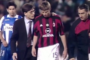 独树一帜的气质！米兰球迷们还记得这位队医吗？