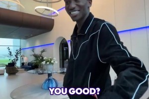 理查利森：这就是亲吻奖牌的感觉吗？萨尔带着奖牌回到热刺！