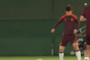 越南网友：中国不配决赛，他们吹自己有最好的防守